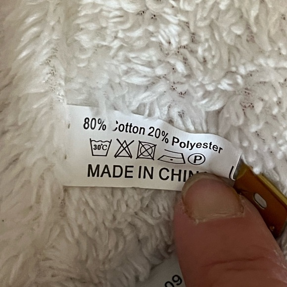 Bling Studded Winter Hat - Picture 7 of 7